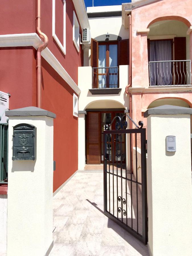 プーラ A Casa Di Lucaヴィラ エクステリア 写真