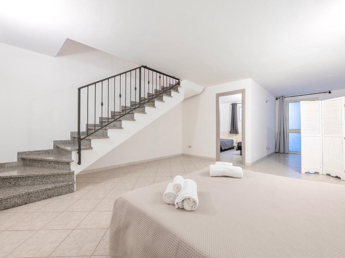 プーラ A Casa Di Lucaヴィラ エクステリア 写真